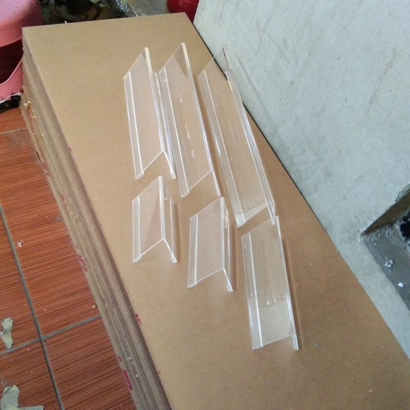 

Acrylic name tag 7x30cm
