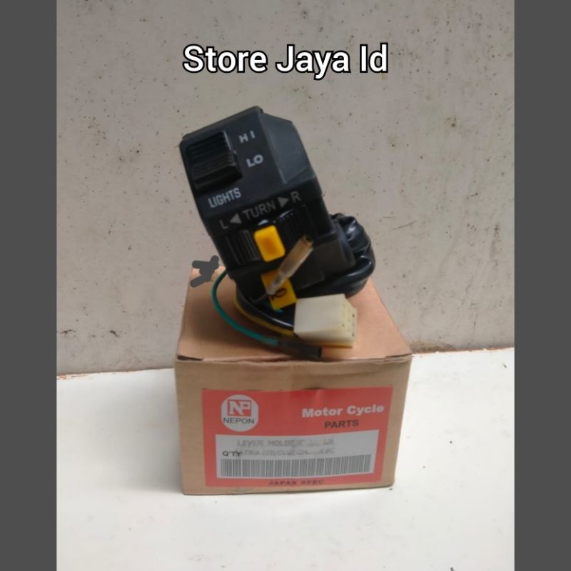 Holder Kiri Suzuki Satria.