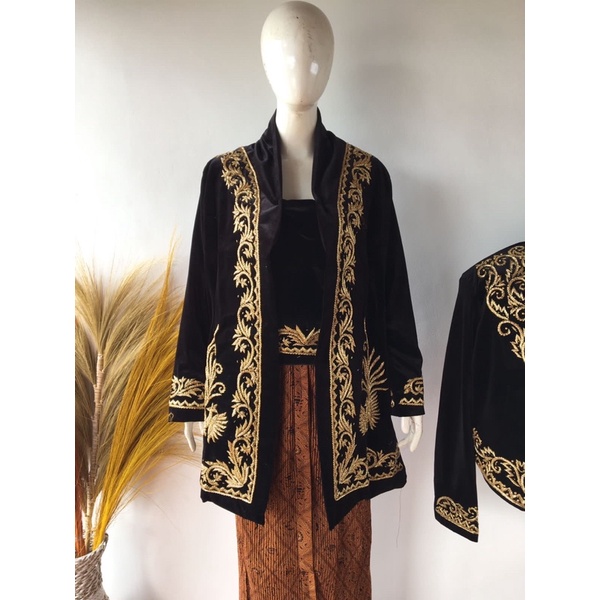 Baju pengantin bludru/kebaya pengantin