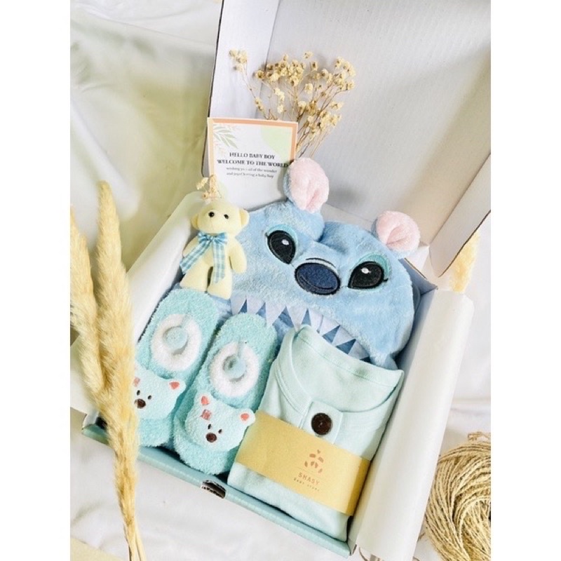 GIFT SET BABY NEWBORN / HAMPERS BAYI NEWBORN / HAMPERS KADO BAYI (BLANKET PACKAGE)