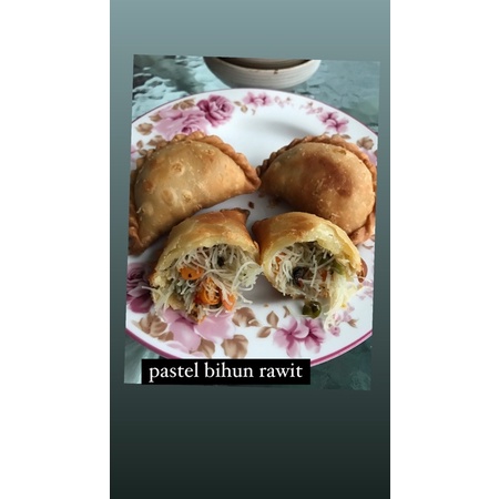 

Pastel Bihun Rawit