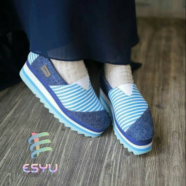 Sepatu esyu bella series