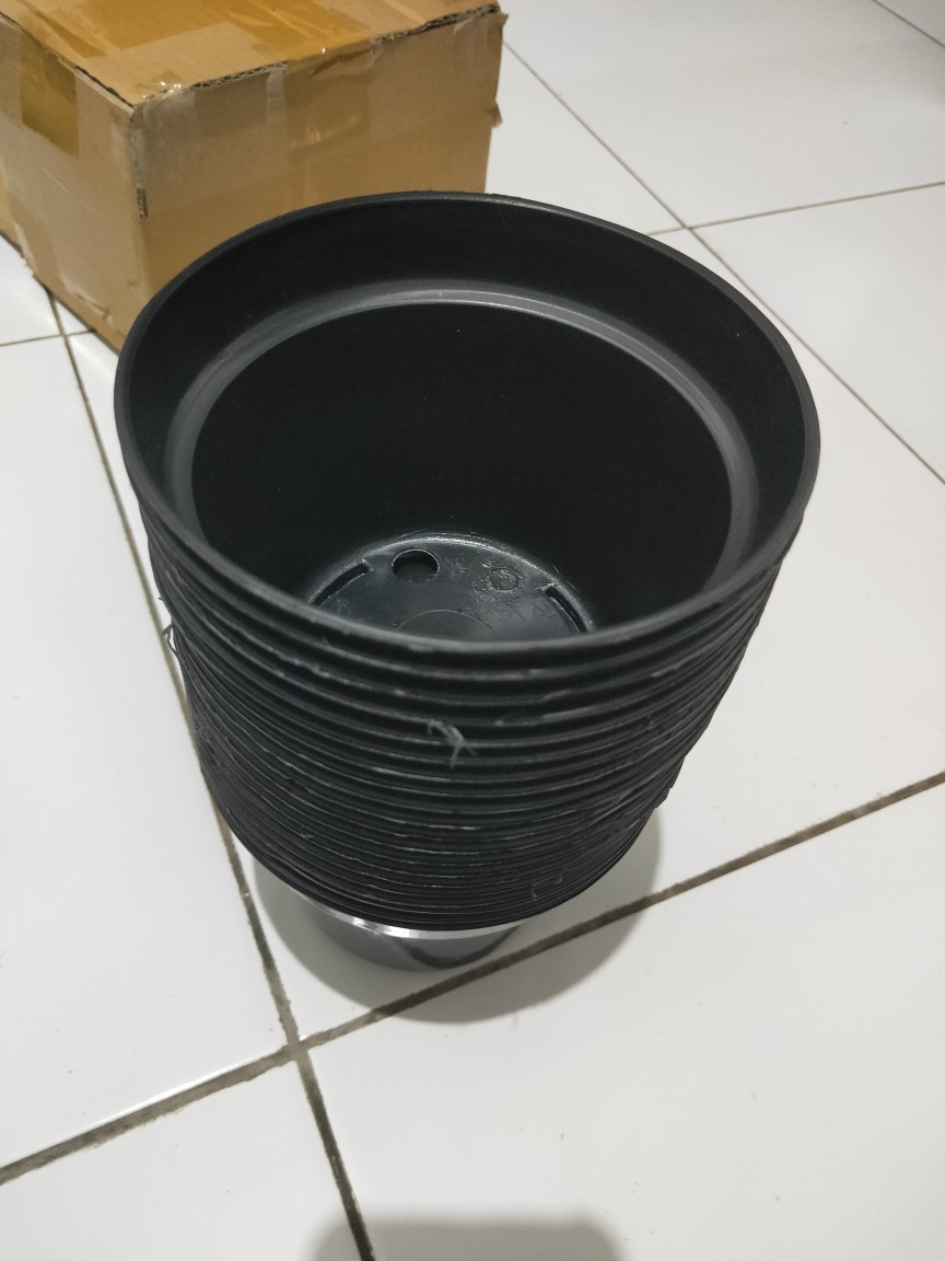 Pot Hitam 15 Cm