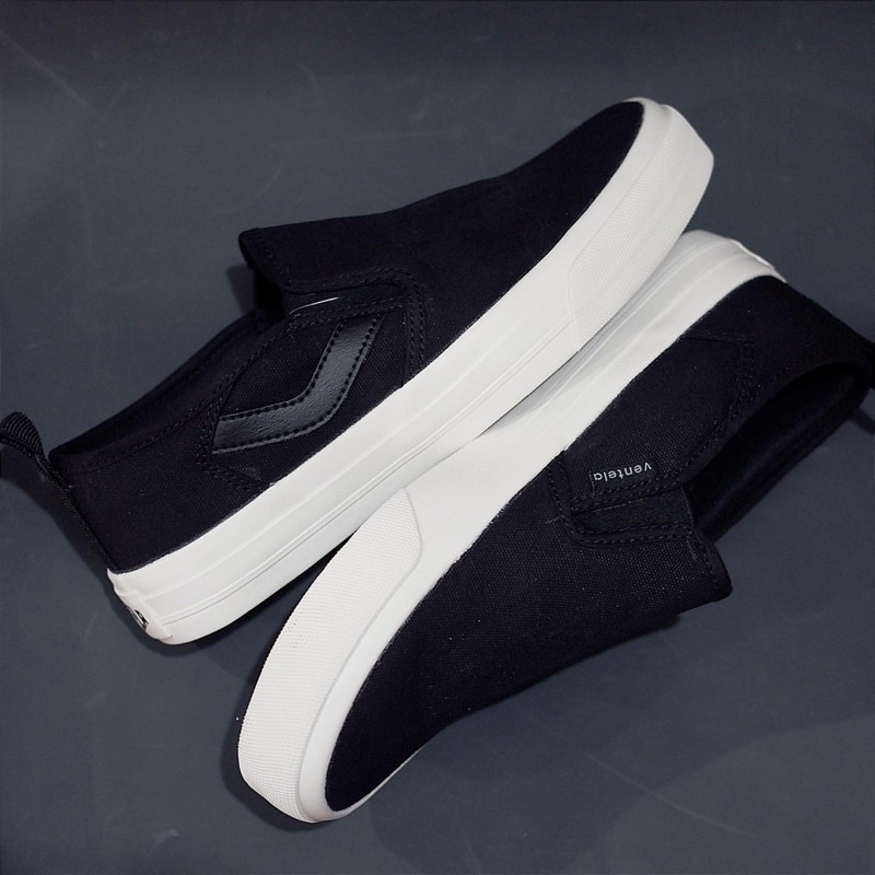 Ventela icon slip on black natural &amp; white original