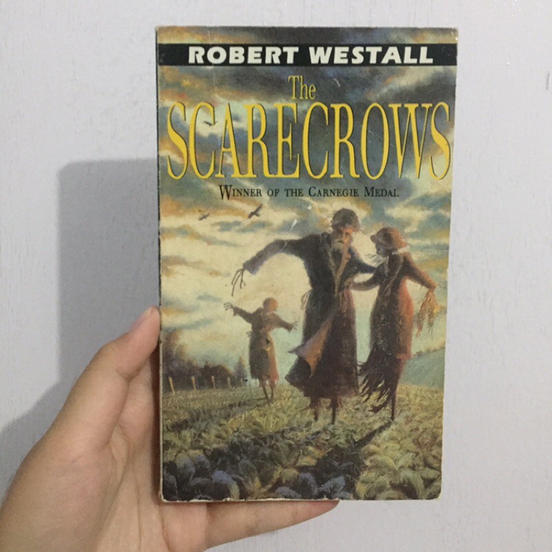 Novel import The Scarecrows by Robert Westall