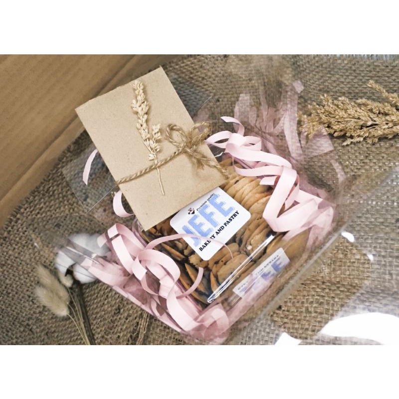

Hampers Kue Lebaran Murah