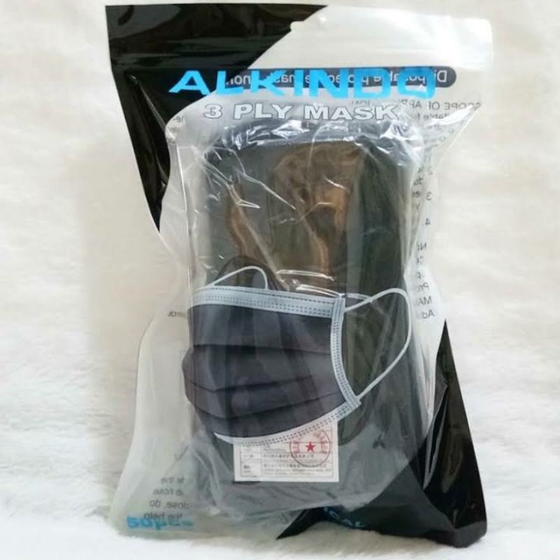 MASKER EARLOOP HITAM MERK ALKINDO / EARLOP HITAM MERK DISPO