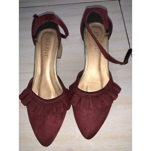 PRELOVED HIGH HEELS MERAH MAROON MERK BEAJOVE