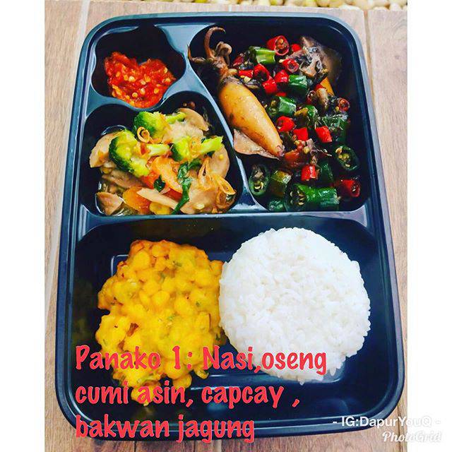 

Aneka Panako (paket nasi komplit) dlm bentuk nasi box atau bento