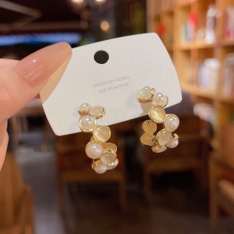 Anting Stud 925 silver needle Bentuk C Geometris Aksen Mutiara Opal Untuk Wanita