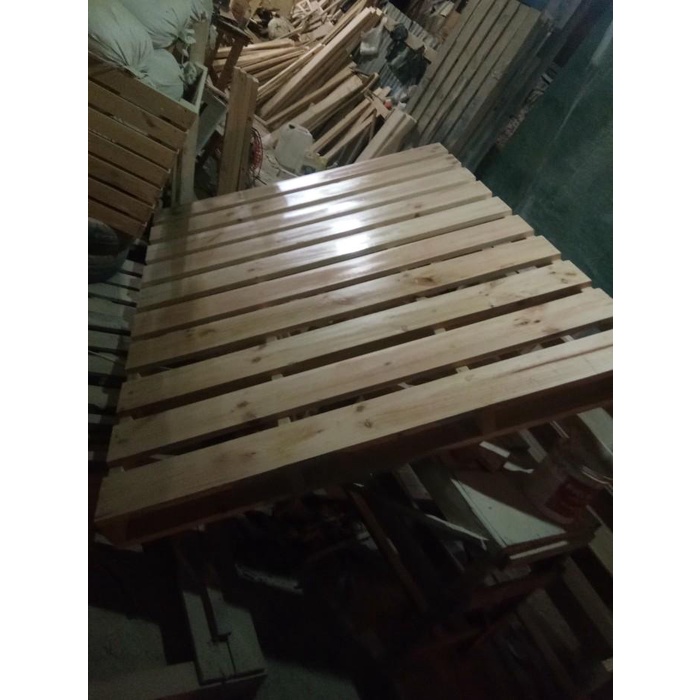 DIPAN PALET KAYU 200X160X12 CM SUDAH DI VERNIS