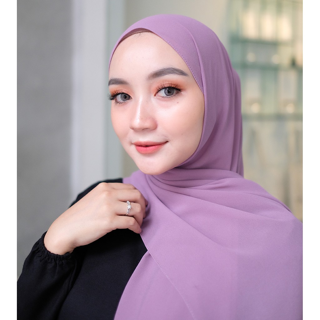 Vallina Outfit - Hijab Pashmina Shawl Cyra | Kerudung Pasmina Sabyan Ayla Premium-1