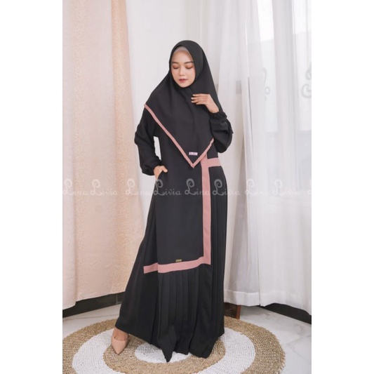Qiara 4 Dress One Set Lina Livia