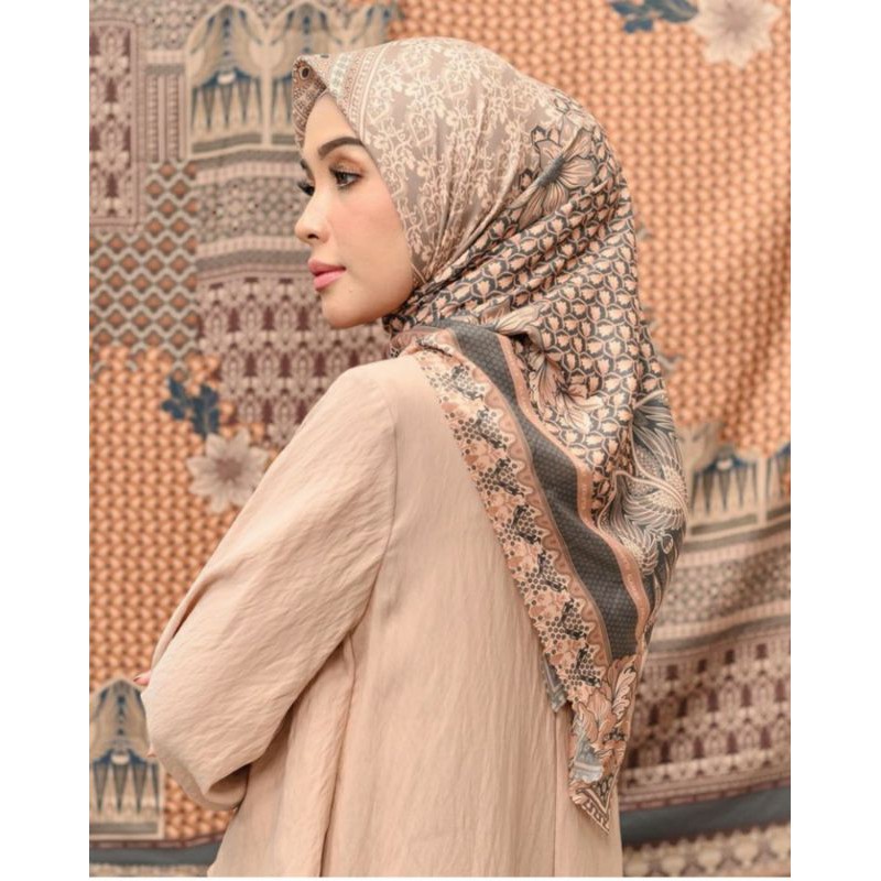 Julang Scarf Wearing Klamby x Hamidah