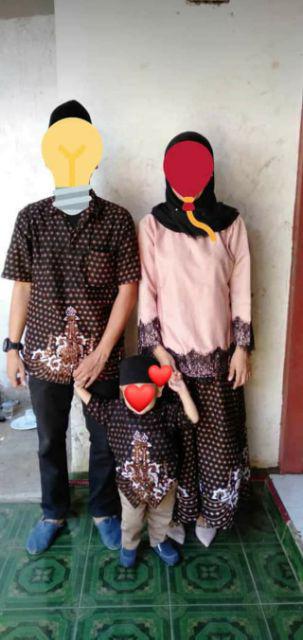 Couple Batik Keluarga Set Renda Ayah Ibu + Anak Cowok 3-12 Th Model Gamis Sarimbir Family Hitam Gold