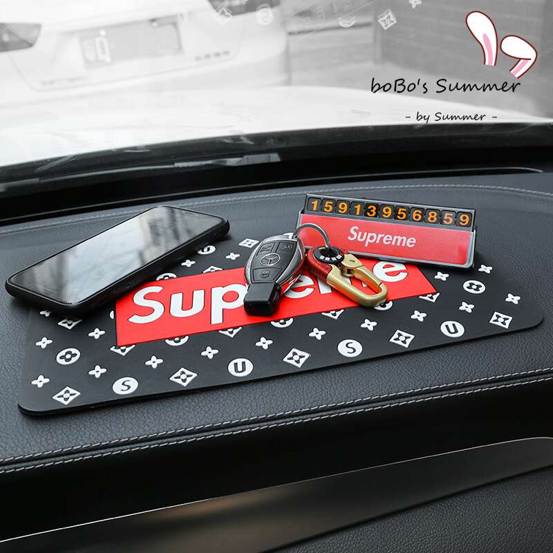 Tatakan Dashboard Mobil Premium Dash Mat Premium 25 x 15 cm