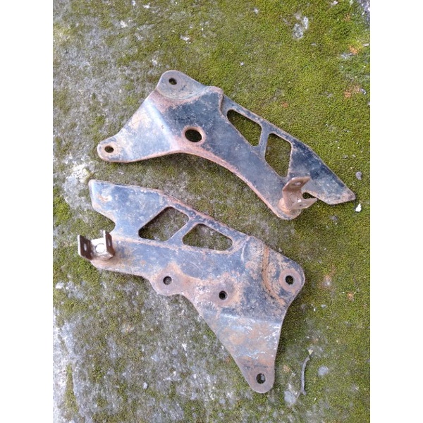 footstep pijakan kaki belakang suzuki crystal tune