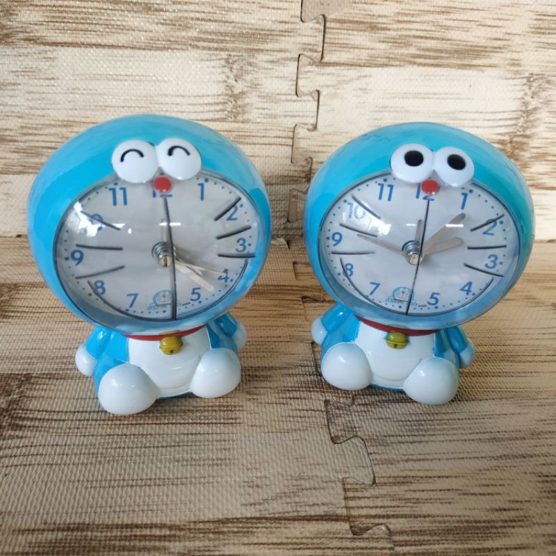 jam weker Doraemon