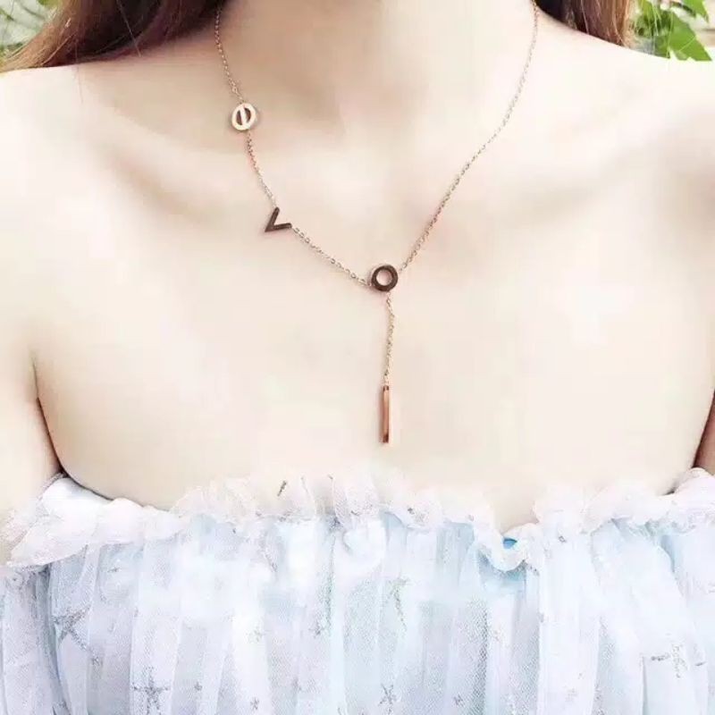 Kalung Titanium/ Kalung Love / Liontin Huruf/ Kalung Huruf Love/ Kalung Titanium murah