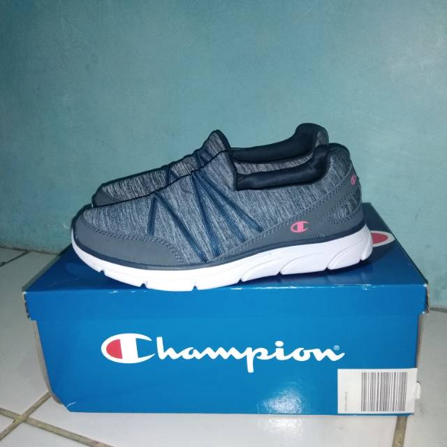 Sepatu champion sierra slip on original