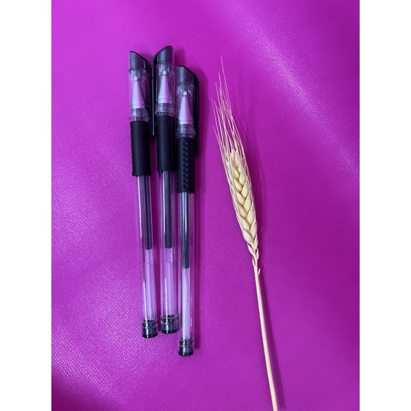 

pulpen gel 0.5mm warna hitam