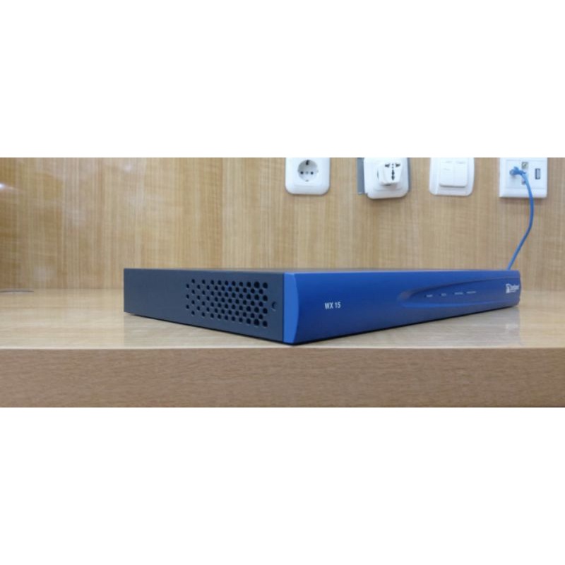 Router Platform Akselerasi Aplikasi Juniper Networks WX15