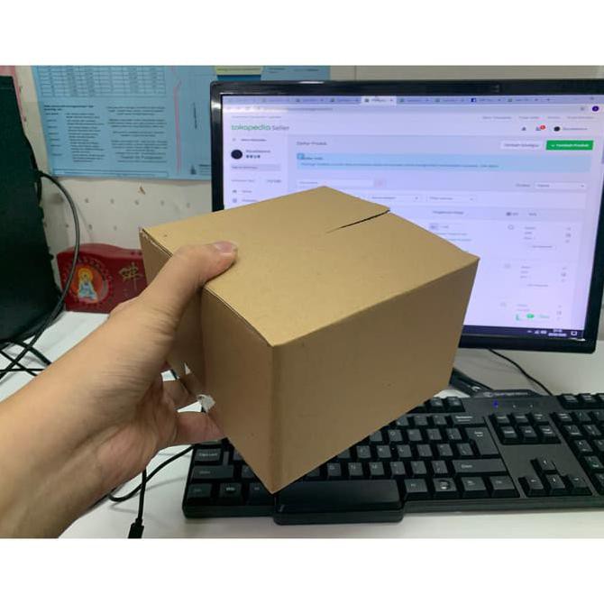 

Kardus Box Polos Packaging Packing 15X15X10 Queenshop138