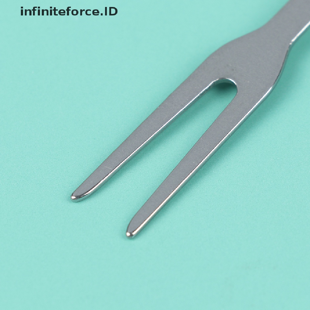 8pcs Garpu Buah Mini Bahan Stainless Steel Motif Kartun Hero Untuk Pesta Anak