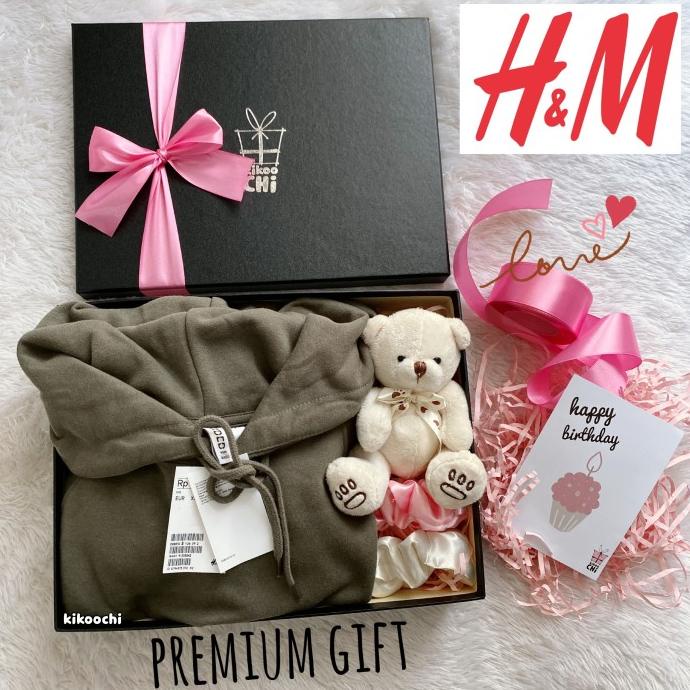 

Kikoochi Premium Gift Box- Hadiah Kado Ulang Tahun Wanita Hoodie Pacar Kode 1418