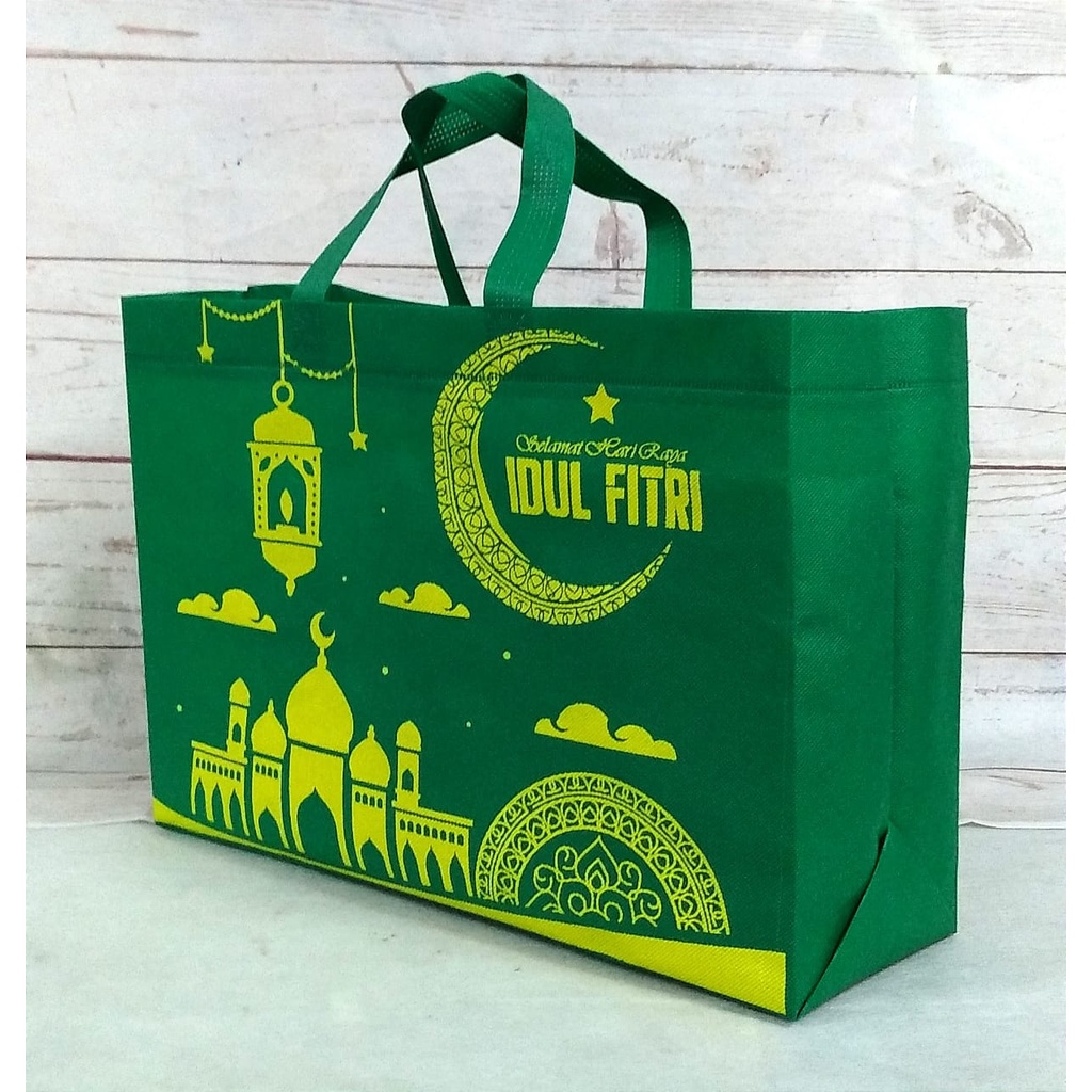 

Tas lebaran murah tas parcel murah goodiebag tas spunbond