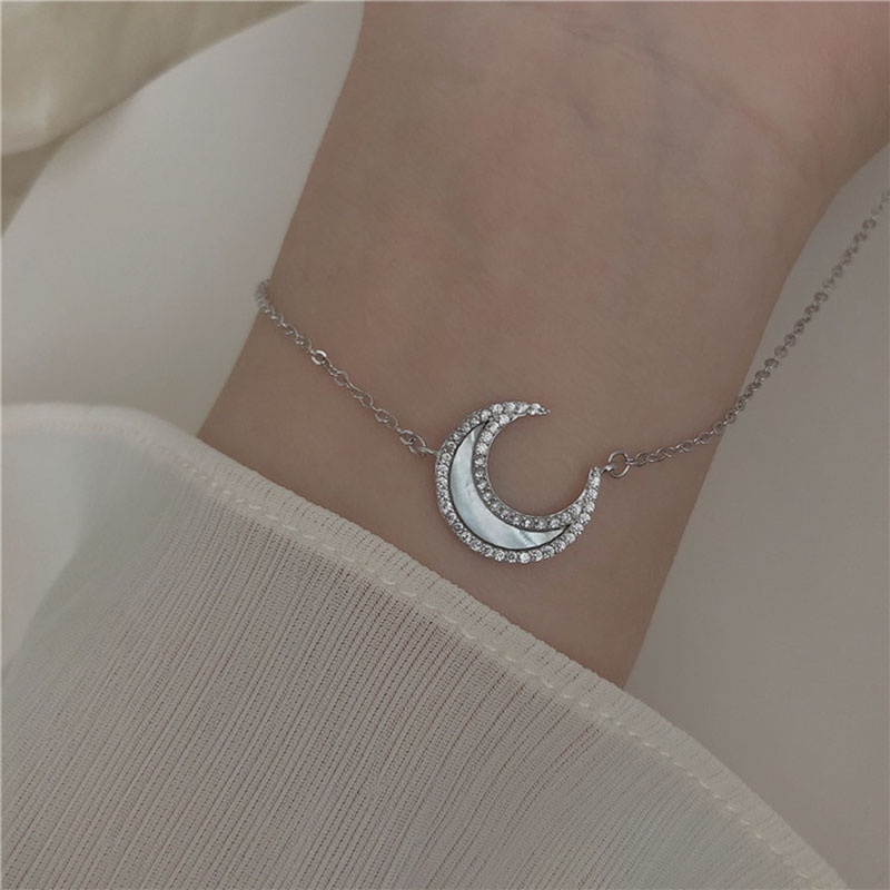 Kalung Rantai Klavikula Liontin Bulan Sabit Lapis Perak Aksen Kristal Untuk Wanita
