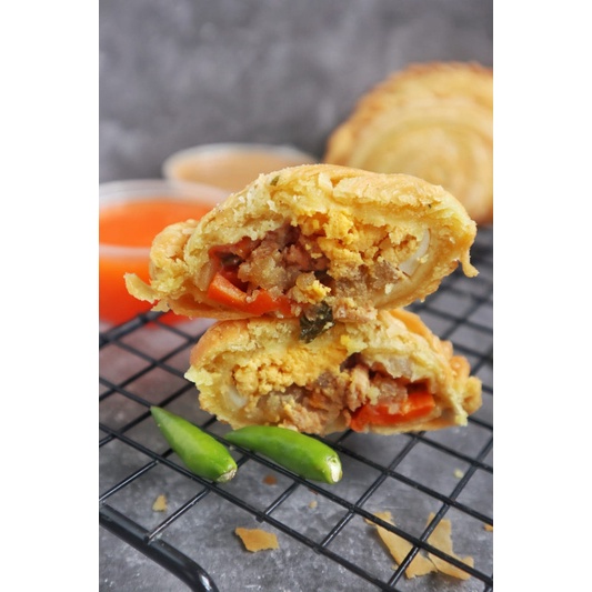 

Beli 5 Gratis 1 de'Pastella Pastel Pastry Chicken isi 6 Pcs