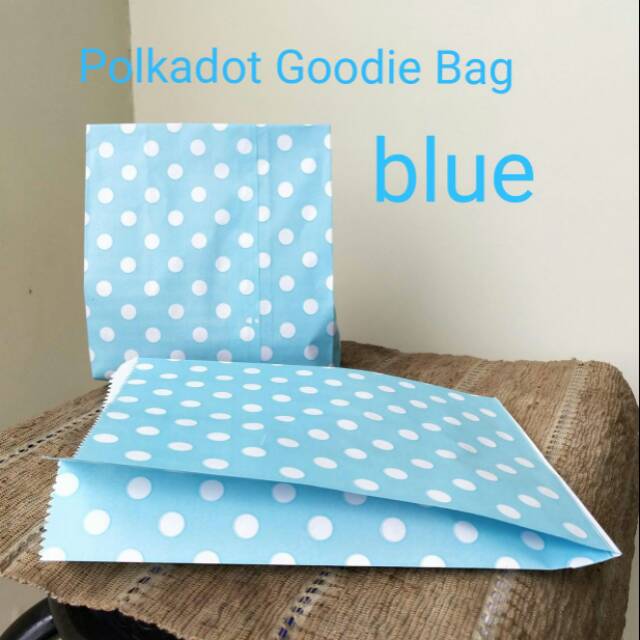 

9KANTONG KERTAS POLKADOT BIRU MUDA PUTIH 16X23X8 CM