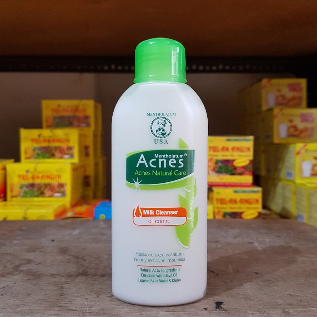 Acnes Natural Care Oil Control Milk Cleanser