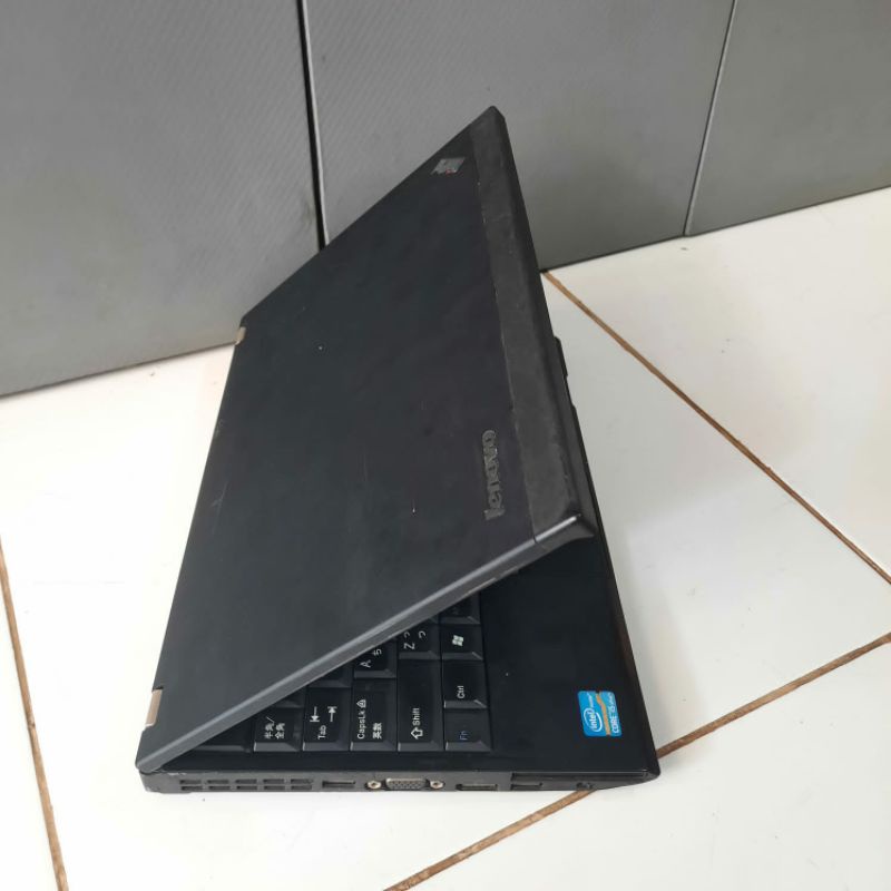 Laptop Lenovo Thinkpad X220 intel Core i5-2520M 2.5Ghz Ram 4/320Gb Windows 10 Full Aplikasi Mulus,