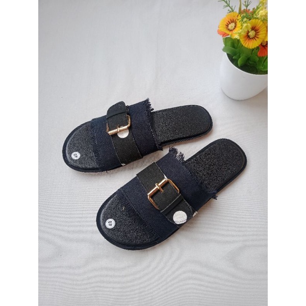 FIONA SANDAL FLATS WANITA