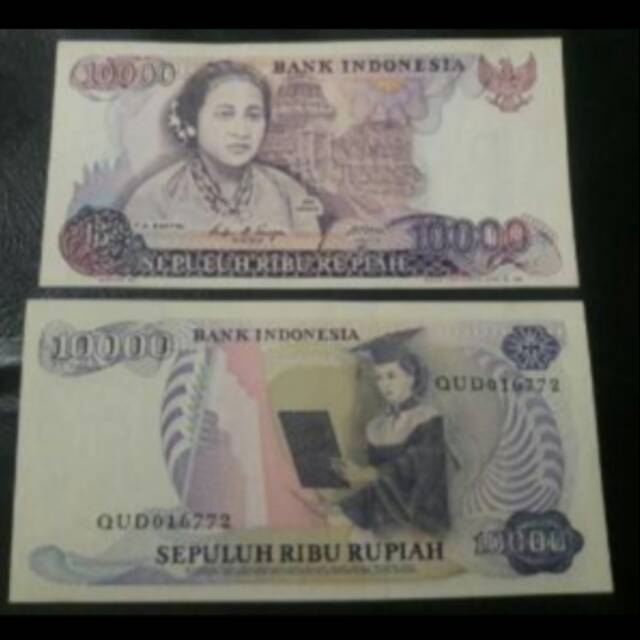 Uang kuno 10000 Rupiah Kartini Thn 1985 Unc
