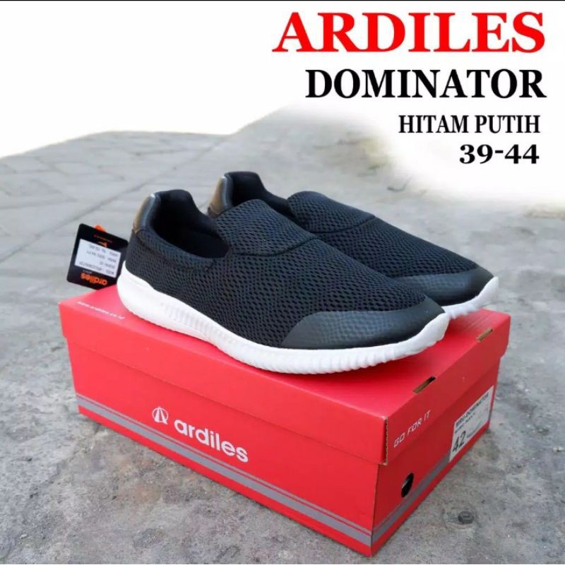 Ardiles slip on