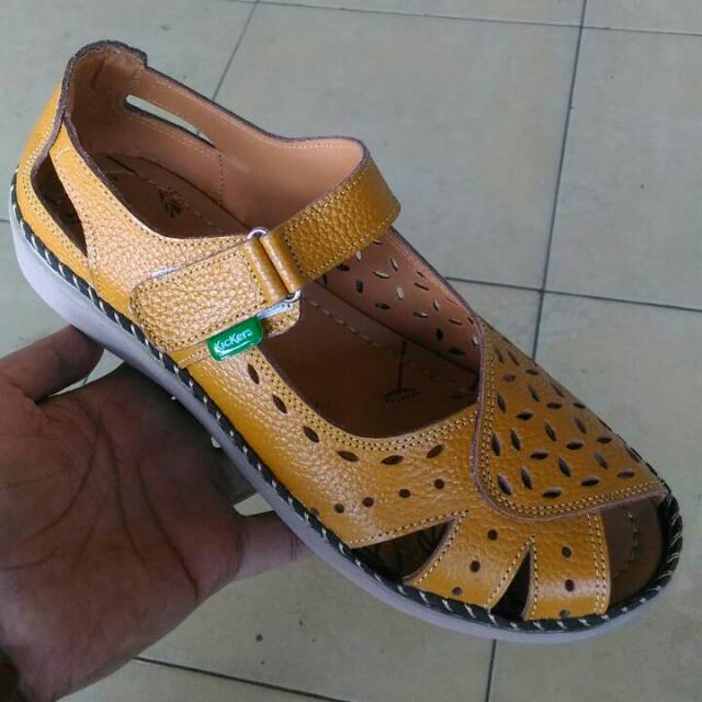 [PREMIUM BINTANG 13] Kickers Sepatu sandal wanita bahan kulit sapi asli / Sepatu sandal kasual wanit
