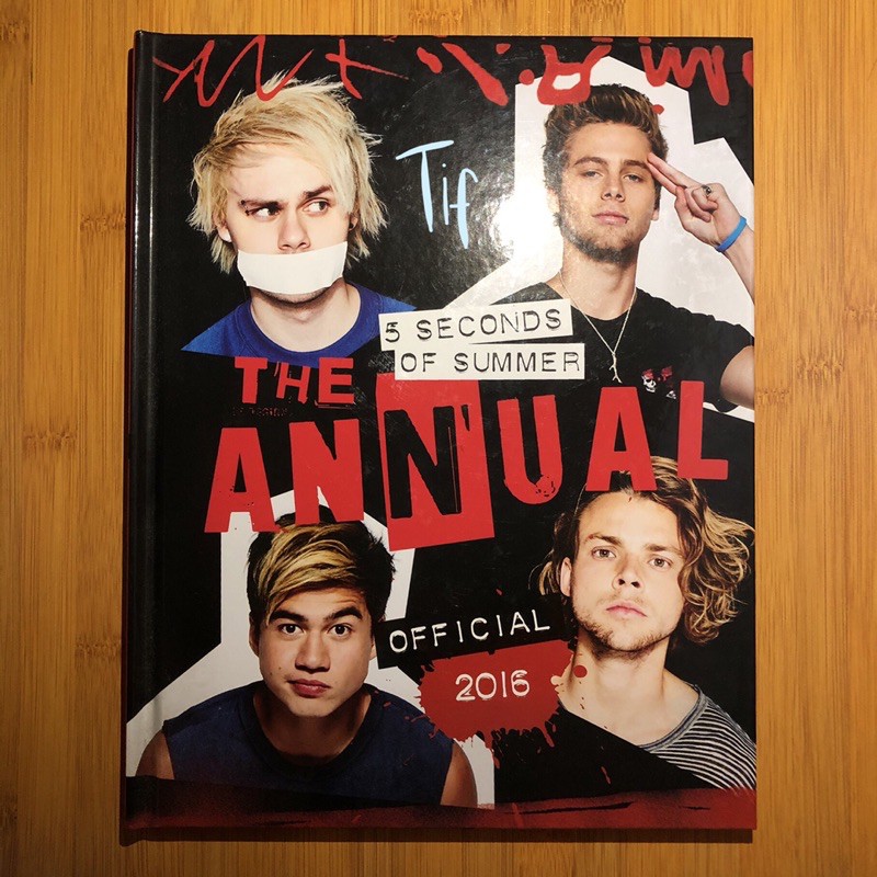 5 Seconds of Summer 5SOS Official Book The Annual 2016