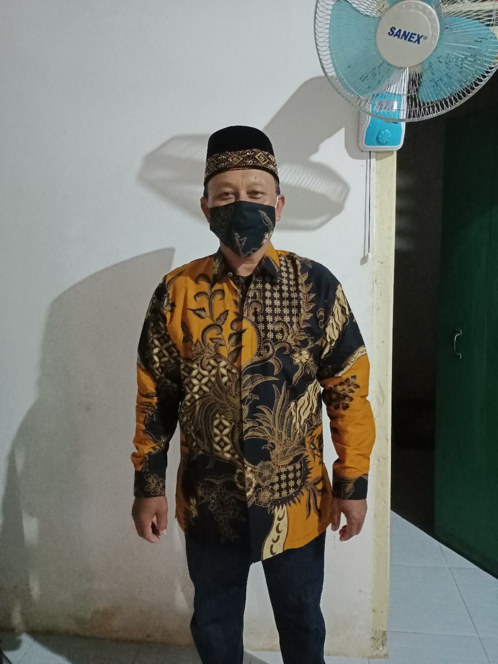 Kemeja Batik Pria Lengan Panjang A13 Katun Halus