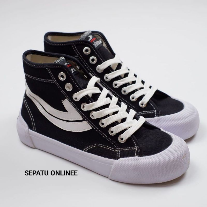 Sepatu Jhonson Galaxy Pro High Black White - Johnson original