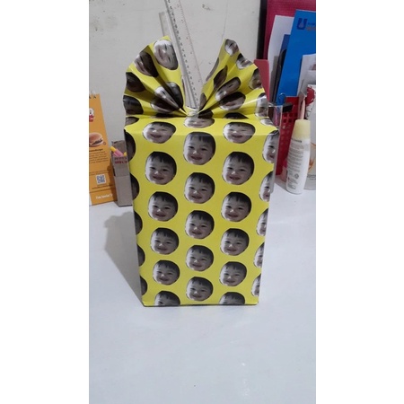

custom kertas kado