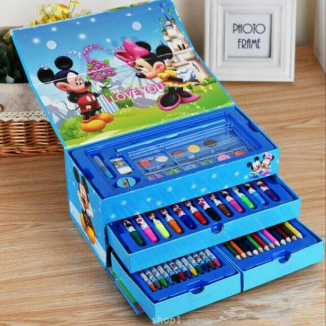 

Crayon Set Arts isi 54 Mickey