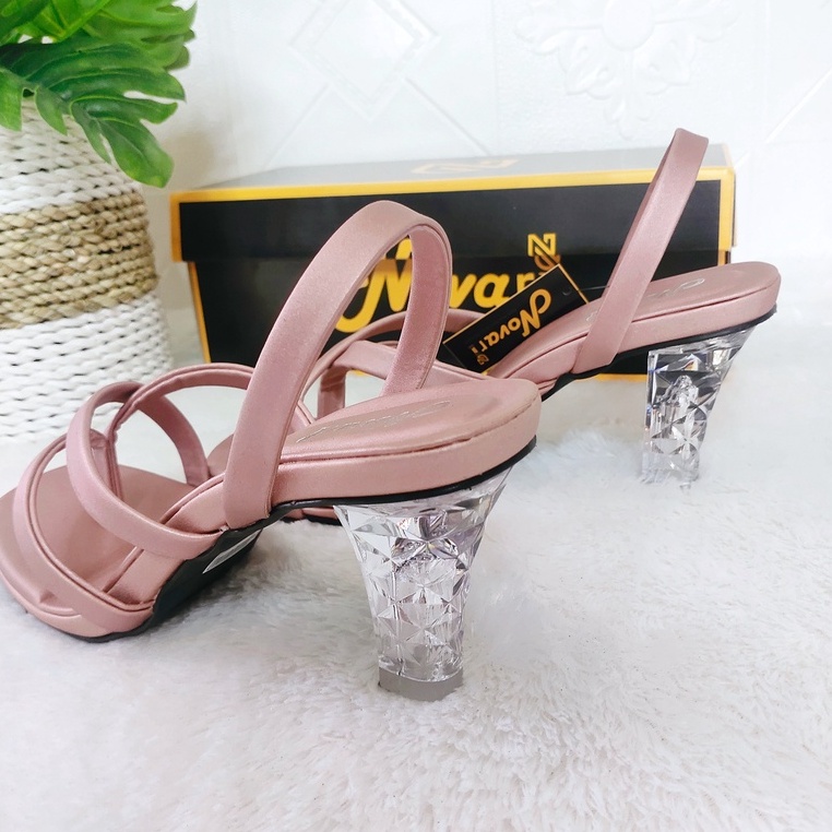 High Heel Kaca Novari H07