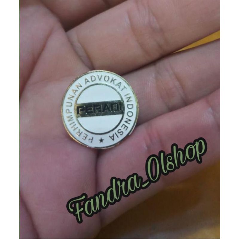 Pin dada PERADI Paku. Kualitas Terbaik 
