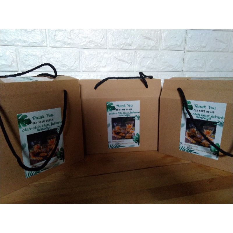 

Pack A oleh- oleh khas betawi