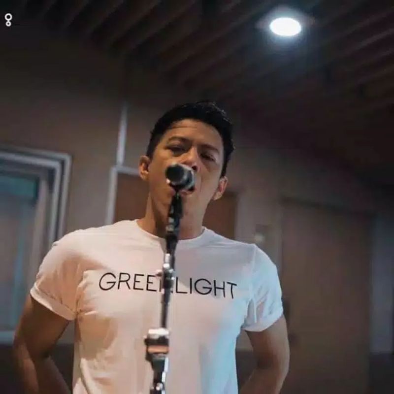 Kaos Greenlight Ariel Noah Original