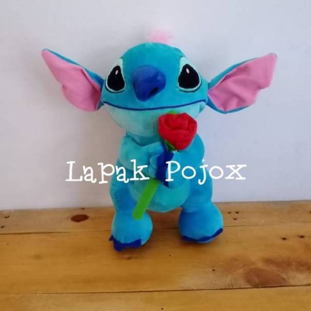 Boneka Stitch mawar size M