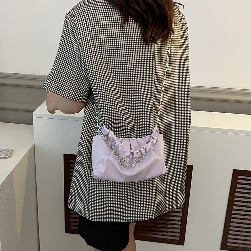 Tas awan lipit tas tangan wanita musim panas semua cocok tas messenger rantai